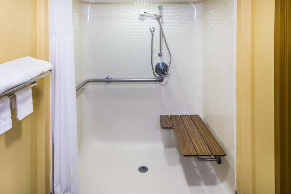  - Days Inn Fort Campbell Oak Grove - I-24, Exit 86