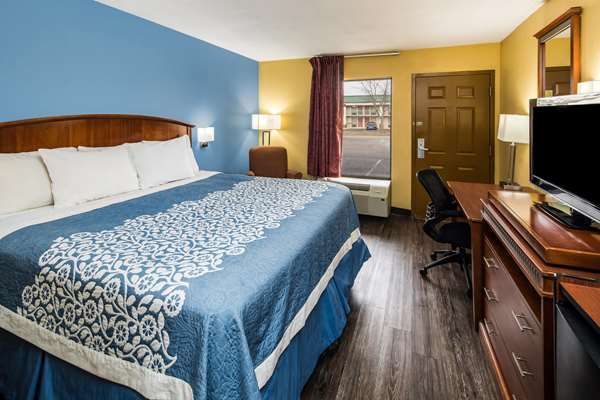  - Days Inn Fort Campbell Oak Grove - I-24, Exit 86