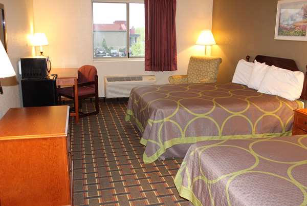  - Super 8 Hotel Valparaiso