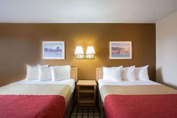  - Days Inn Hurricane