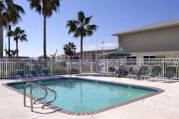 Pool - Super 8 Hotel Aransas Pass