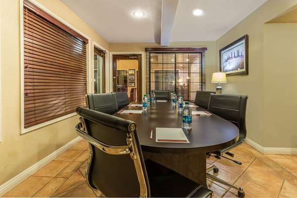  - Ramada Hotel Mountain View