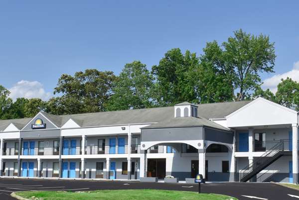 Exterior view - Days Inn Reidsville