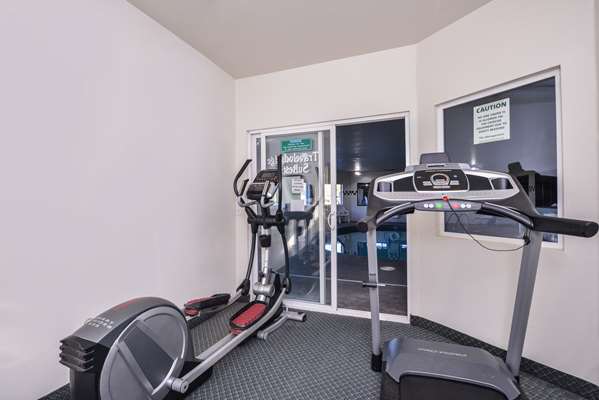 Fitness/ Exercise Room - Travelodge Newberg