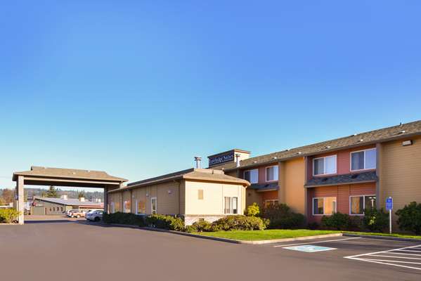 Exterior view - Travelodge Newberg