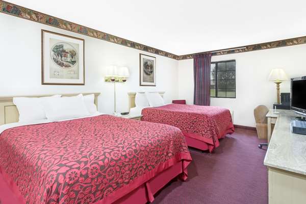  - Days Inn Concordia - I-70, Exit 58