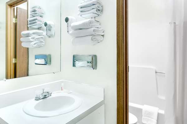  - Days Inn Concordia - I-70, Exit 58