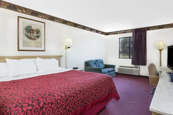  - Days Inn Concordia - I-70, Exit 58