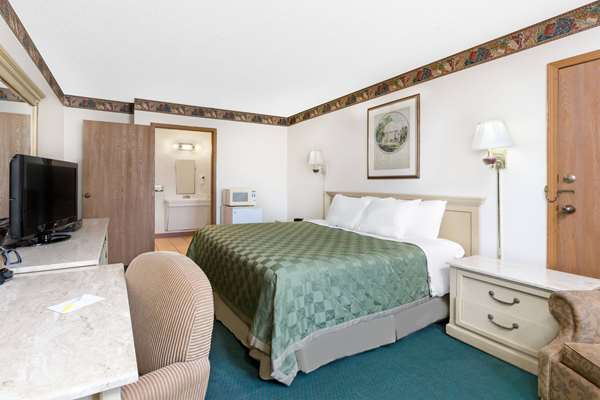  - Days Inn Concordia - I-70, Exit 58