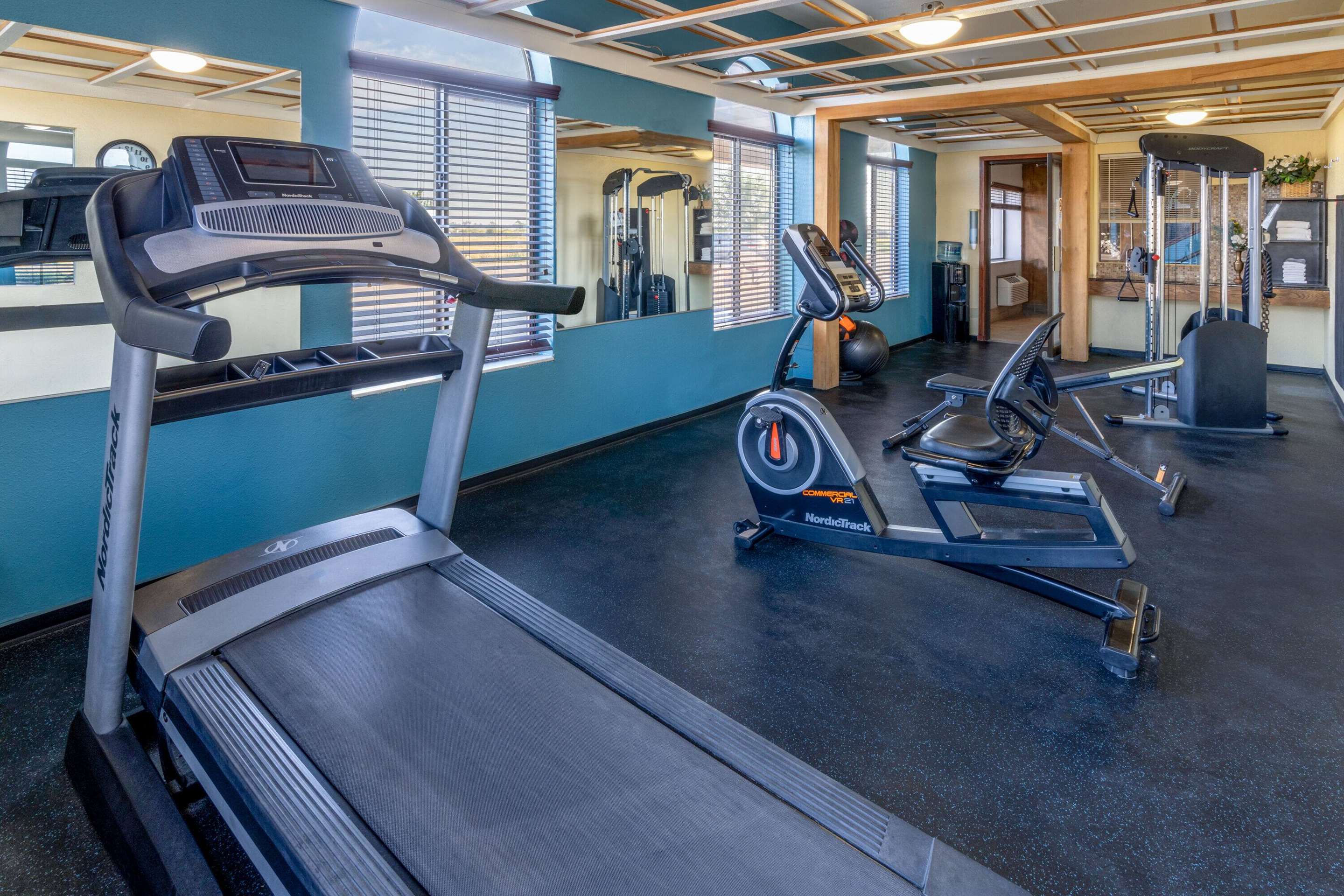 Health club fitness center gym | Days Inn by Wyndham Lamar