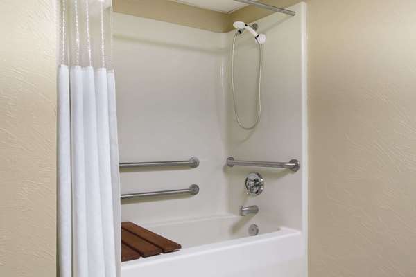  - Days Inn Shepherd of the Hills Expressway Branson