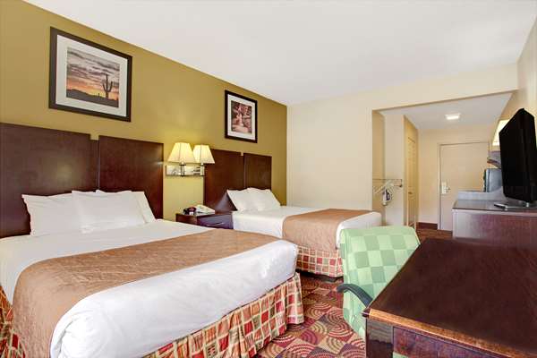  - Days Inn & Suites Ridgeland - I-55, Exit 103
