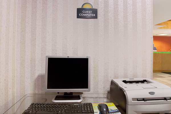 Conference Area - Days Inn & Suites Ridgeland - I-55, Exit 103