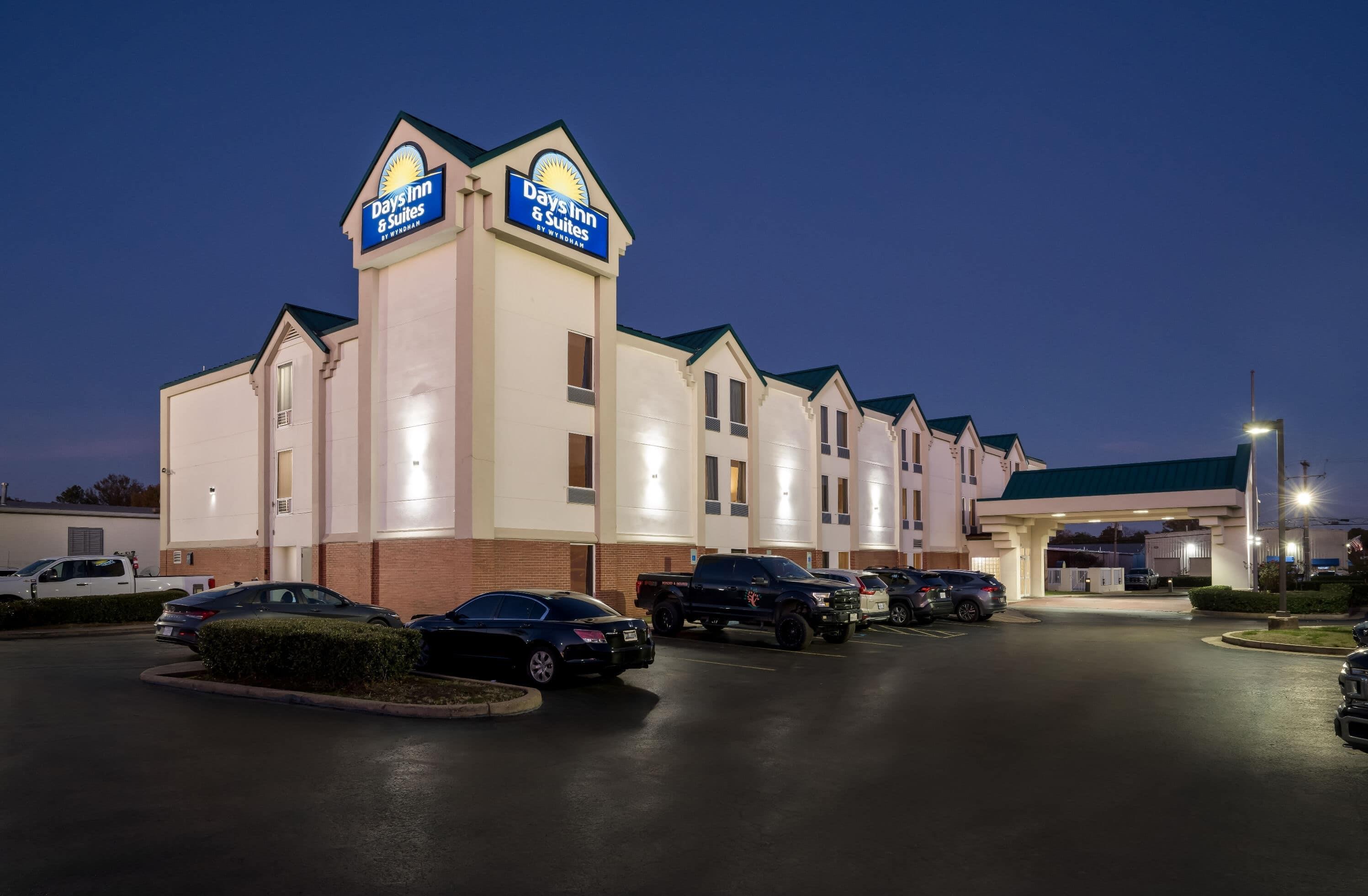Exterior | Days Inn & Suites by Wyndham Ridgeland