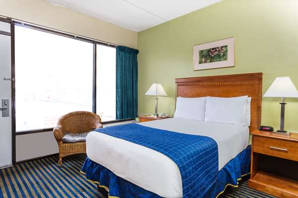  - Days Inn at the Beach Virginia Beach