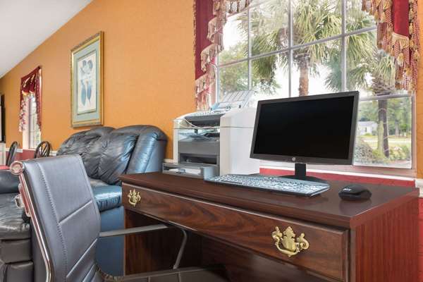 Conference Area - Days Inn Barnwell