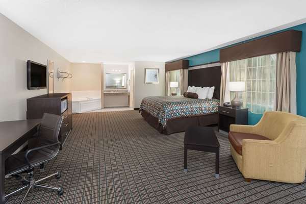 Suite - Days Inn Barnwell