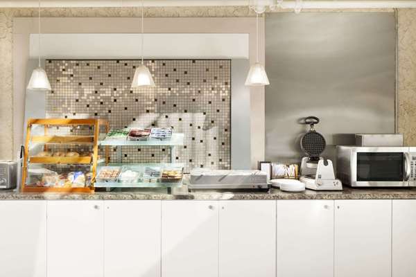 Restaurant - Days Inn Lethbridge