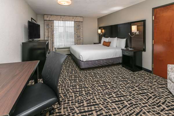  - Wingate by Wyndham Hotel Market Center Dallas