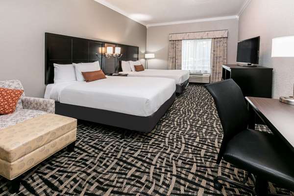  - Wingate by Wyndham Hotel Market Center Dallas