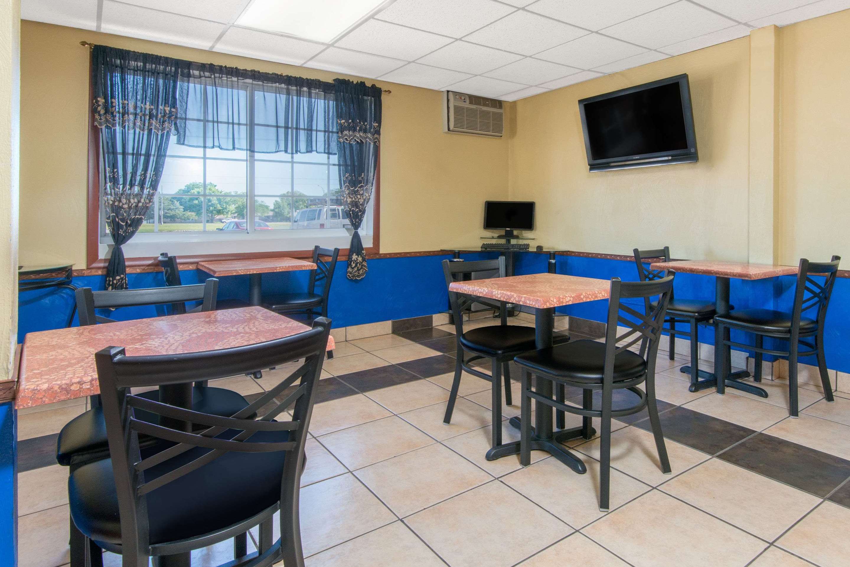 Property amenity | Days Inn by Wyndham Great Bend