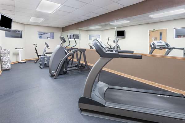 Fitness/ Exercise Room - Wingate by Wyndham Joliet - I-55, Exit 253