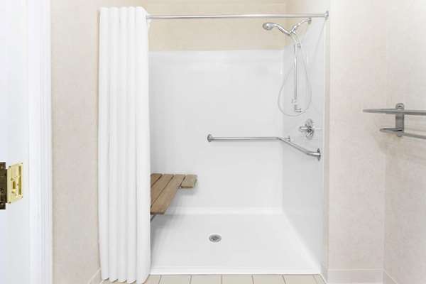  - Wingate by Wyndham Joliet - I-55, Exit 253