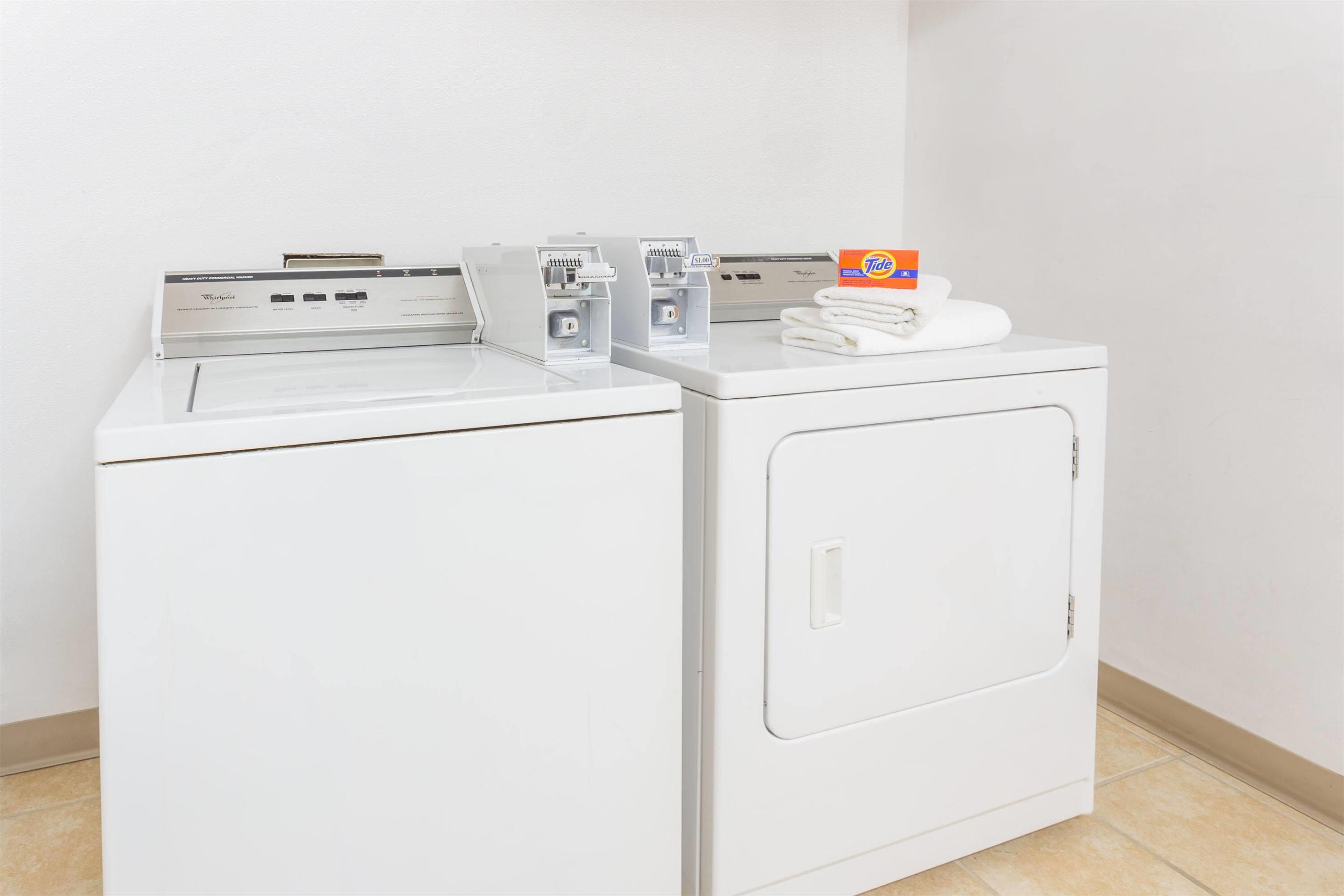 Guest Laundry | Wingate by Wyndham - Joliet