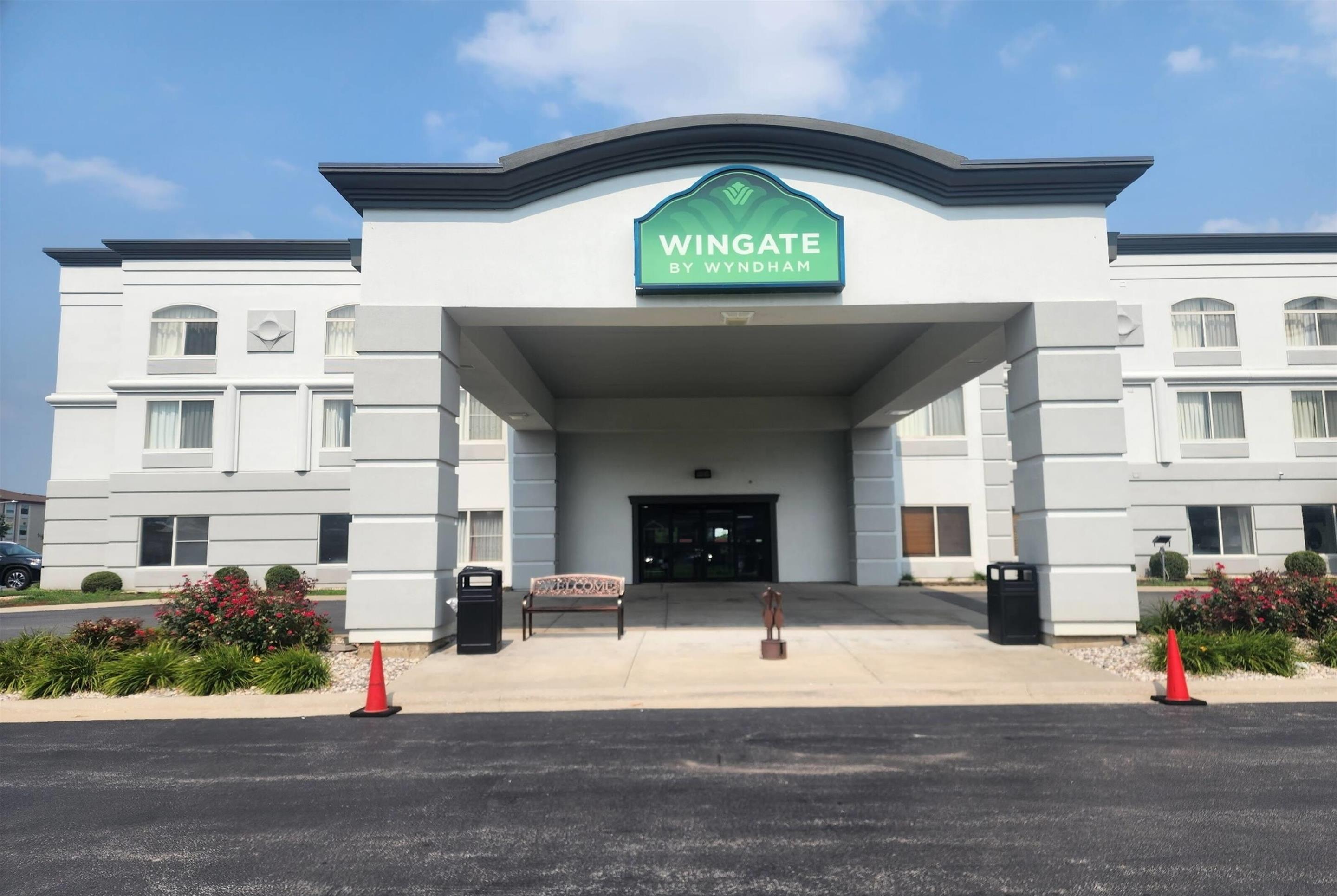 Exterior | Wingate by Wyndham - Joliet
