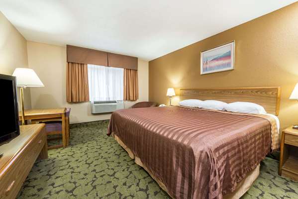  - Travelodge East Bloomington