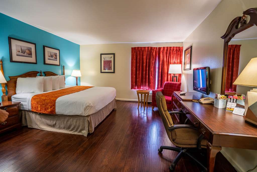 HOWARD JOHNSON BY WYNDHAM, BUENA PA-guestroom-Guest Room,On-Site.jpg