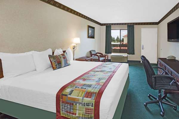 - Travelodge Newport Beach Costa Mesa