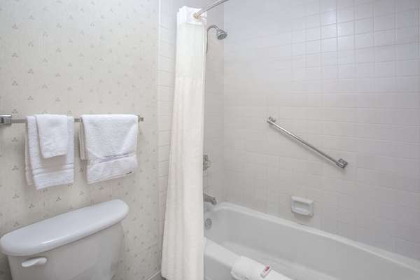  - Travelodge Newport Beach Costa Mesa