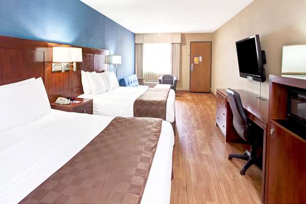  - Travelodge Culver City - I-405, Exit 52