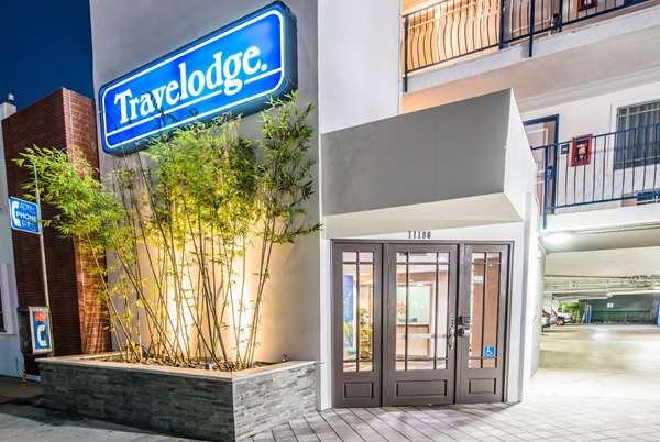 Exterior view - Travelodge Culver City - I-405, Exit 52