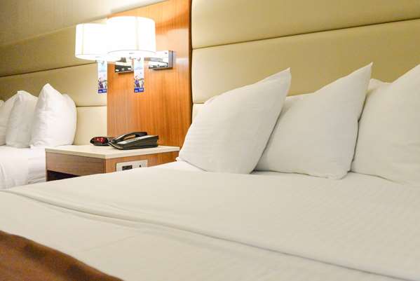  - Travelodge Culver City - I-405, Exit 52