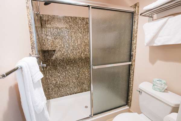  - Travelodge Culver City - I-405, Exit 52