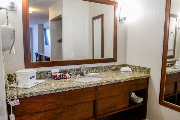  - Travelodge Culver City - I-405, Exit 52