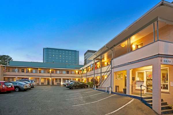 Exterior view - Travelodge Everett City Center - I-5, Exit 194