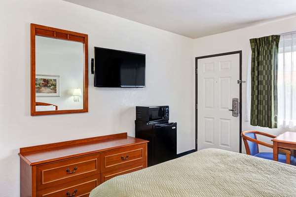  - Travelodge Hollywood