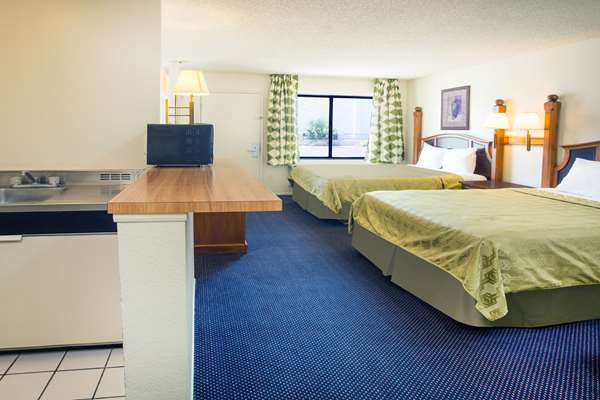 Suite - Travelodge Indio