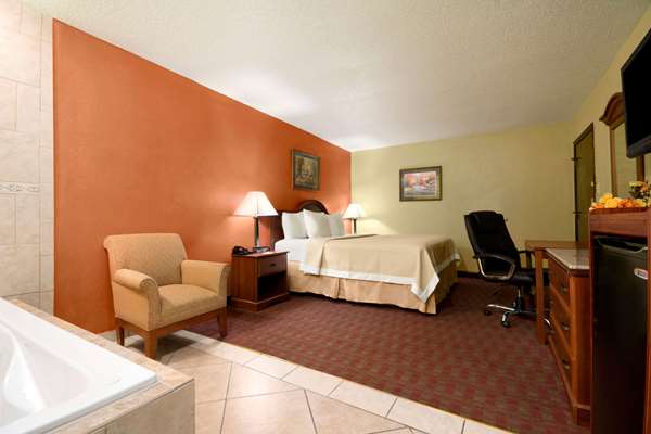 Suite - Days Inn Jacksonville