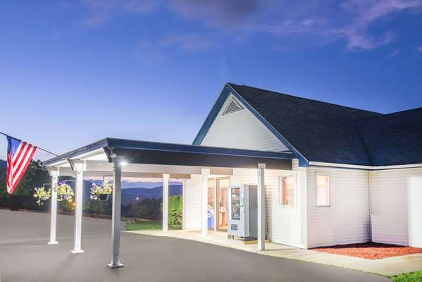 Exterior view - Travelodge Lake George - I-87, Exit 21