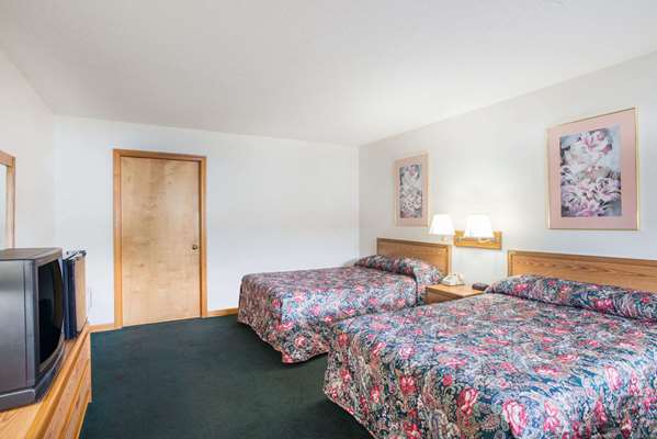  - Travelodge Lake George - I-87, Exit 21