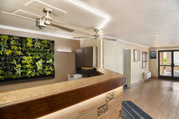  - Travelodge Lake Havasu City