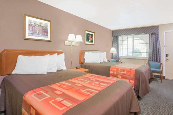  - Travelodge Mansfield - I-71, Exit 169