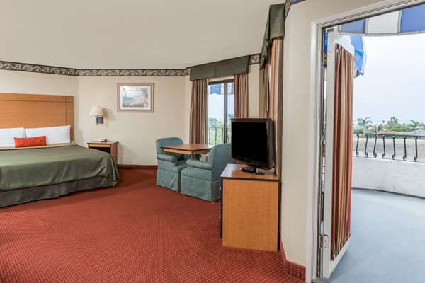 Suite - Travelodge San Clemente - I-5, Exit 73