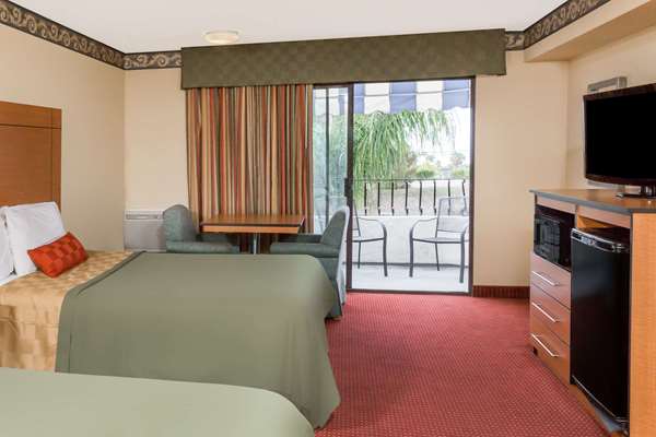  - Travelodge San Clemente - I-5, Exit 73