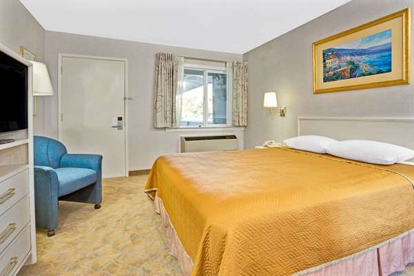  - Travelodge Mill Valley - US 101, Exit 447