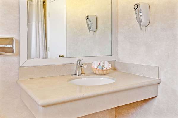  - Travelodge Mill Valley - US 101, Exit 447